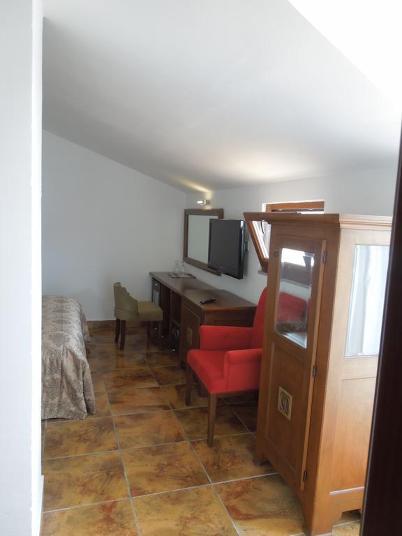 Masi Hotel İmroz Habitación foto
