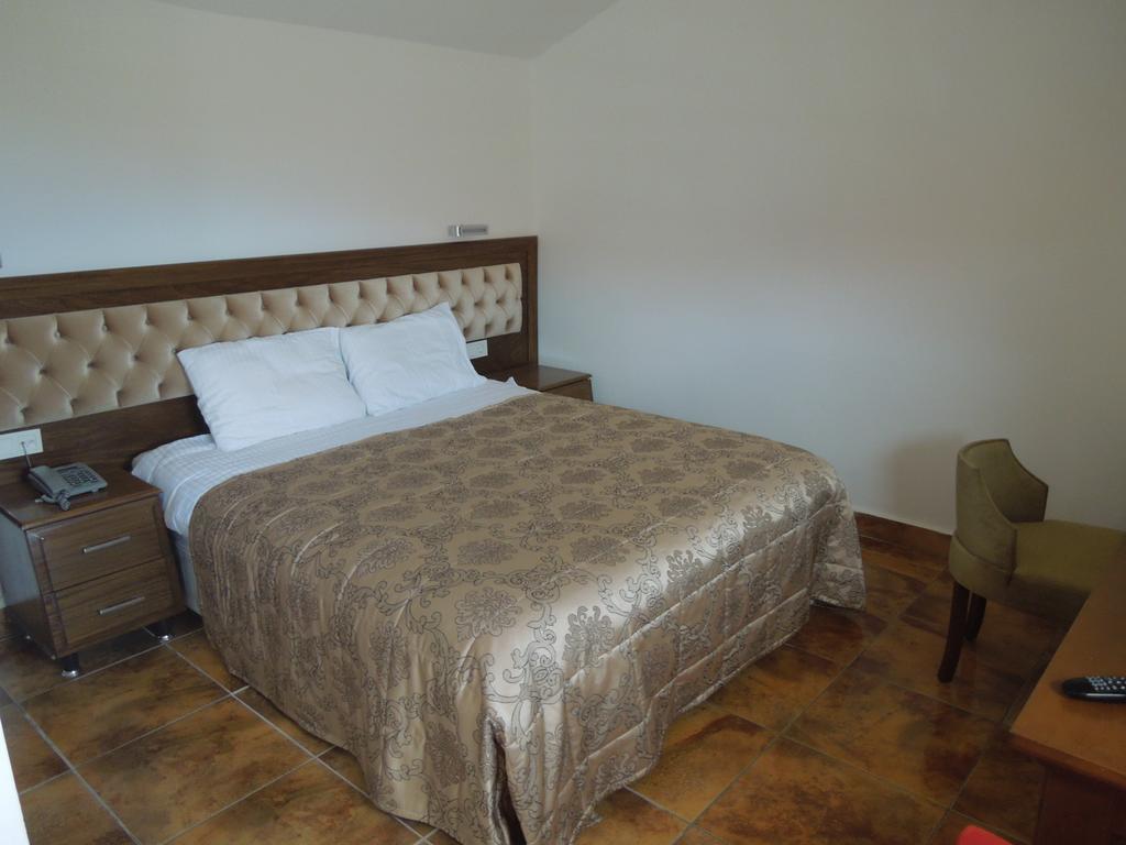 Masi Hotel İmroz Habitación foto
